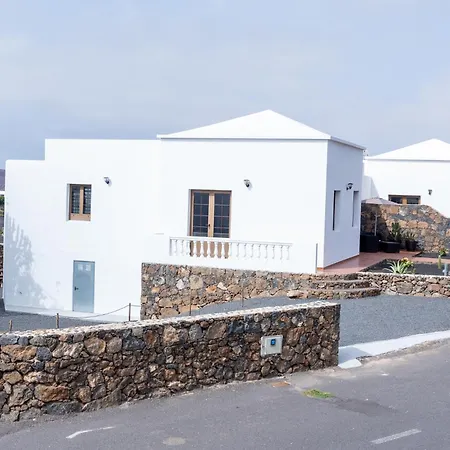 Casa Guiguan Holiday home Tinajo